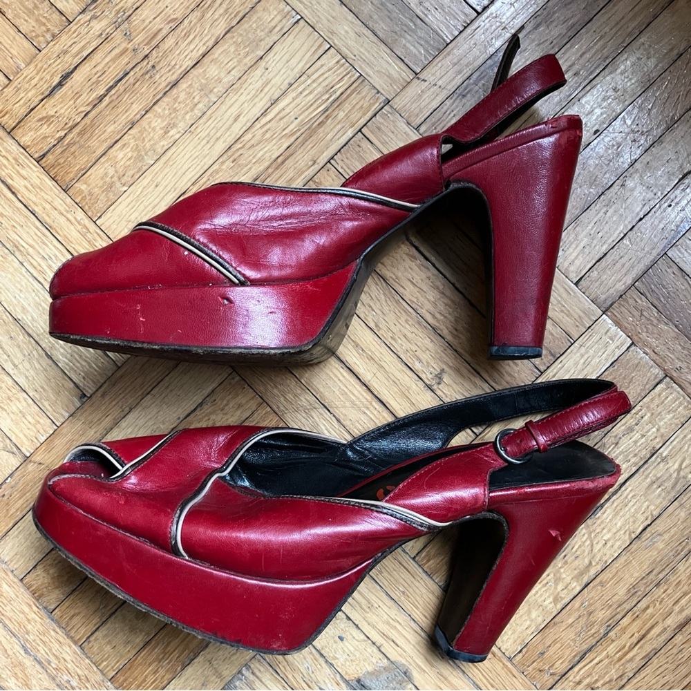 miu miu red open toe heels sz 39 leather made in italy vintage or vintagy